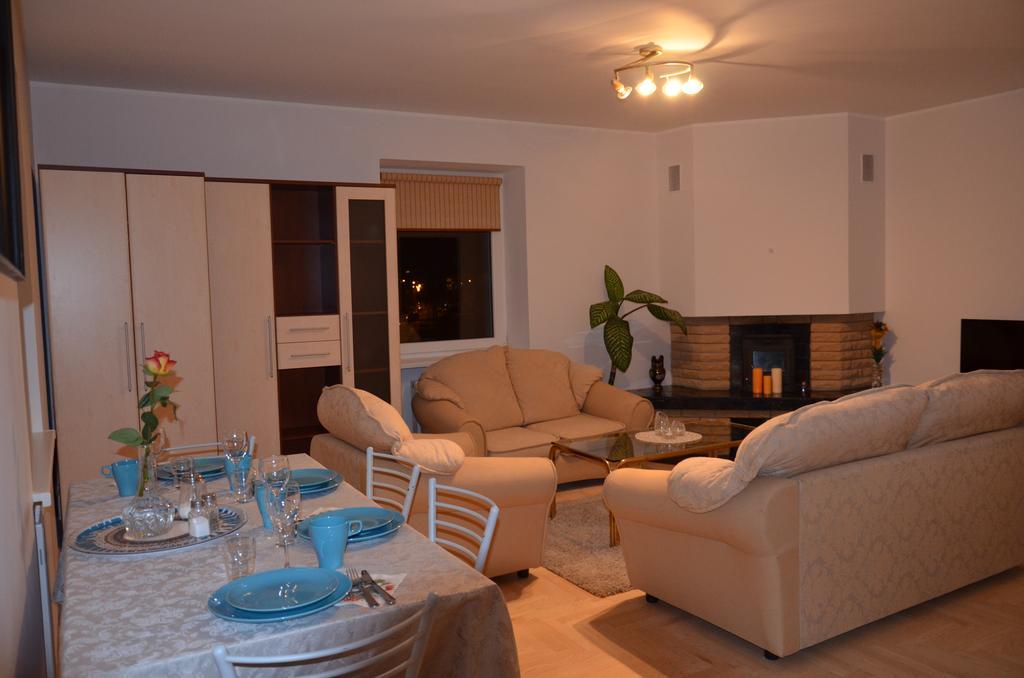 Apartments With Outdoor Spa Jacuzzi And Sauna Wilno Zewnętrze zdjęcie