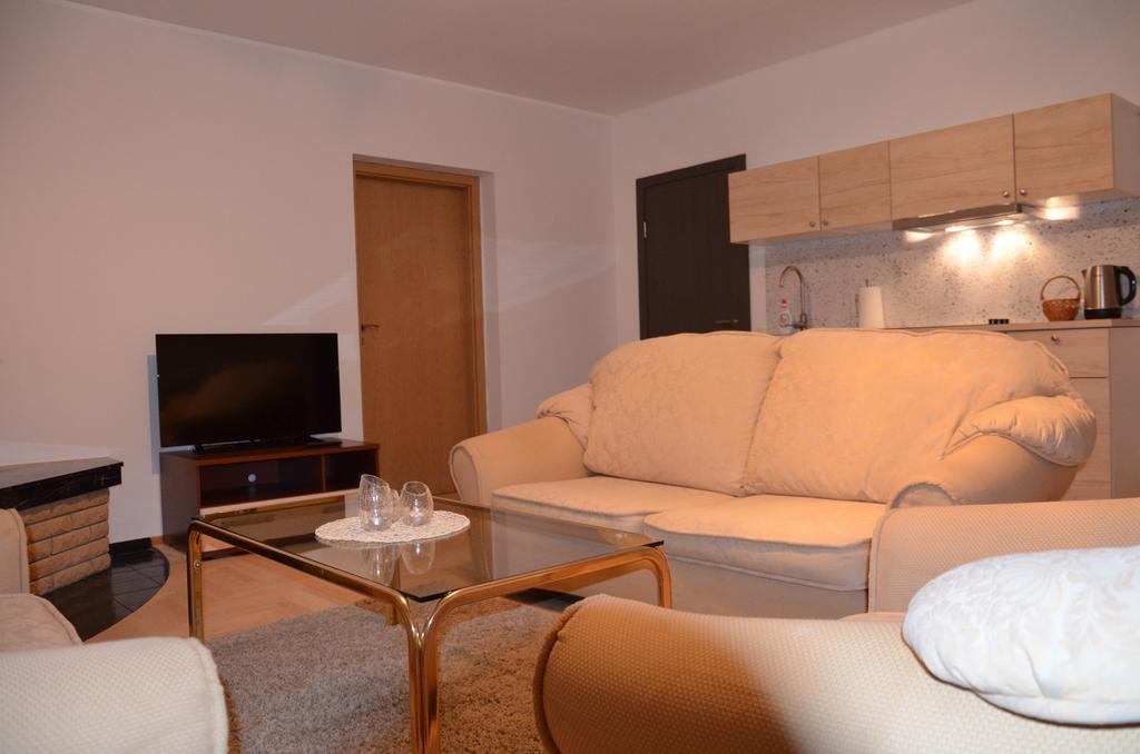 Apartments With Outdoor Spa Jacuzzi And Sauna Wilno Zewnętrze zdjęcie