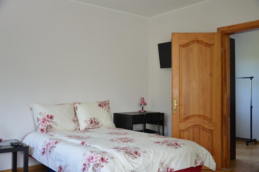 Apartments With Outdoor Spa Jacuzzi And Sauna Wilno Zewnętrze zdjęcie